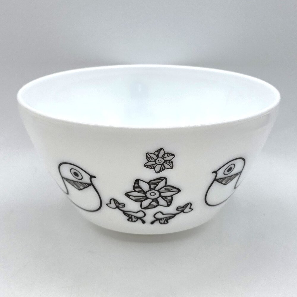 Vintage Charm Inspired by Pyrex Birds Of A Feather Medium Mixing Bowl 6C/1.4L